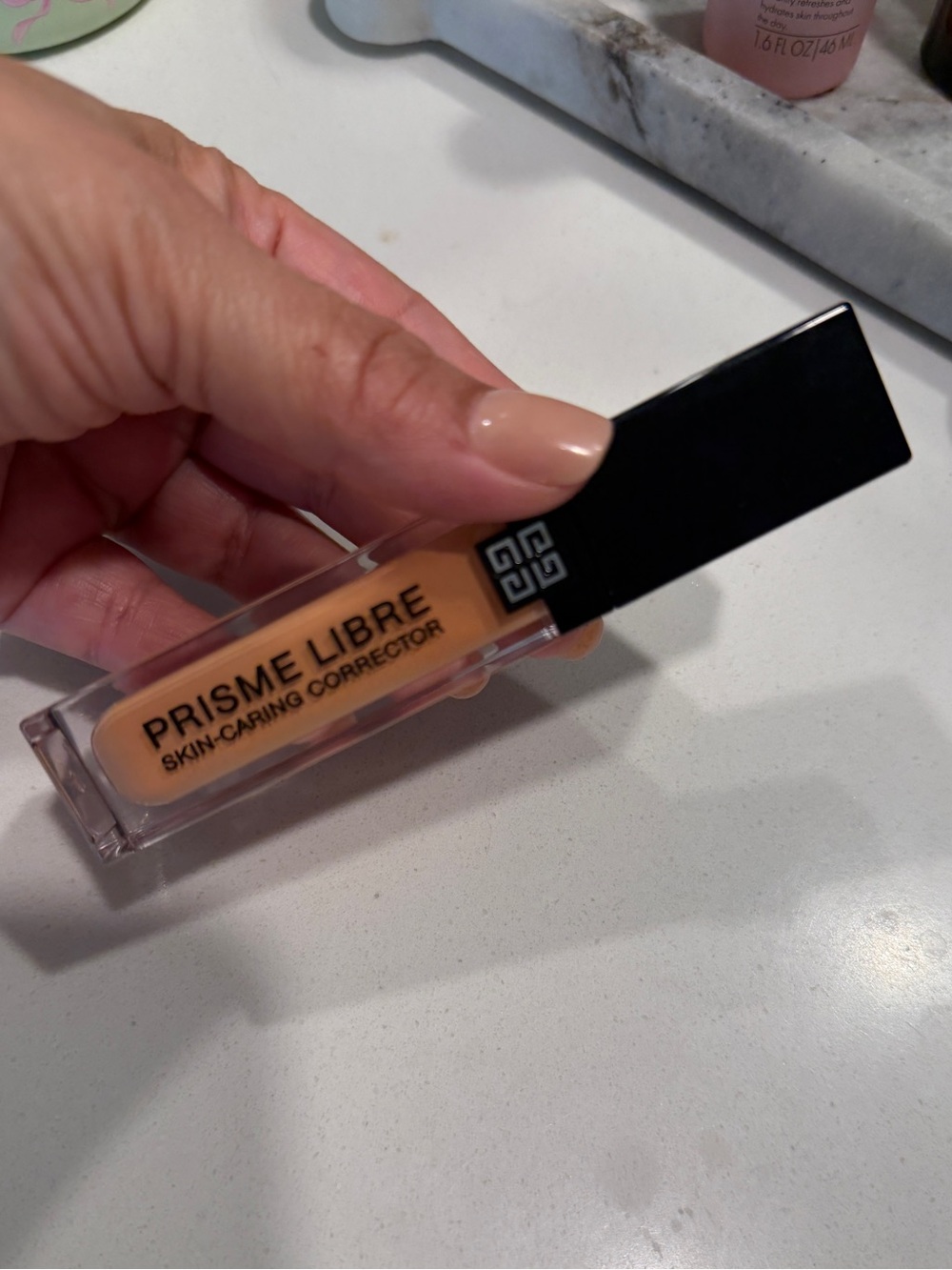 Givenchy Prisme Libre Skin-Caring Corrector - Peach full size new